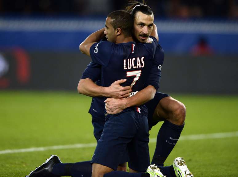 <p>Lucas passava por bom momento no PSG antes da lesão</p>