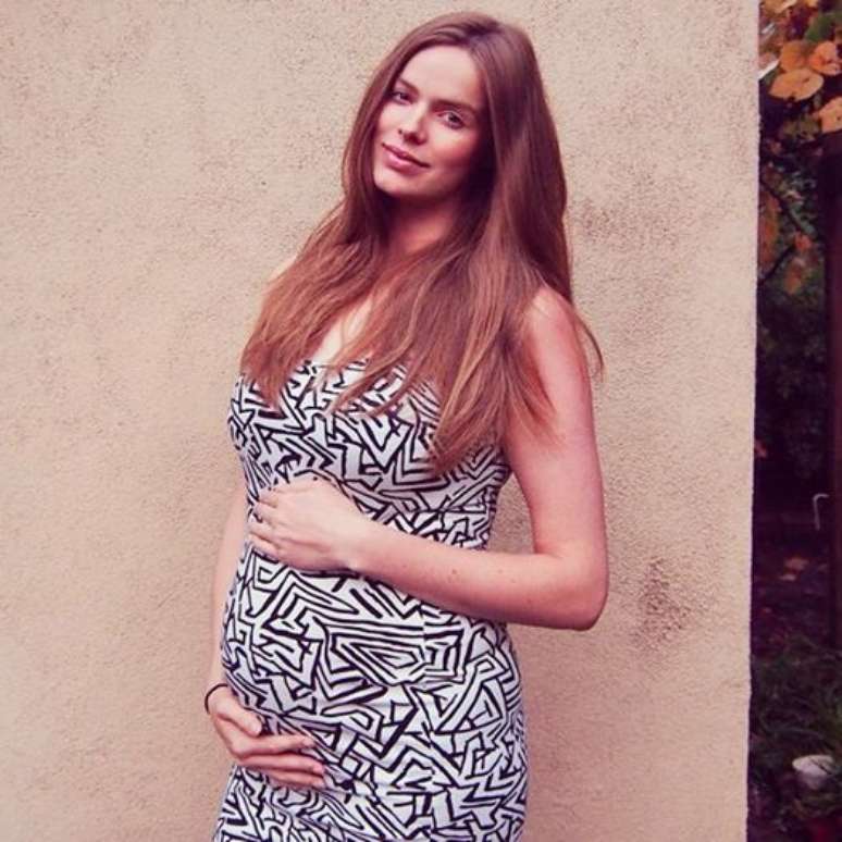 Robyn Lawley considerou abortar criança por conta de carreira