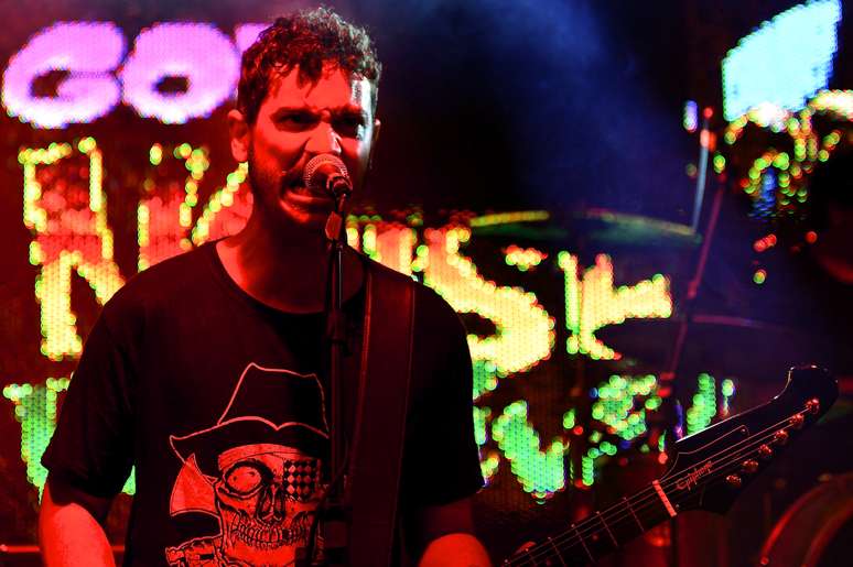 A segunda noite do Goiânia Noise Festival, que comemora 20 anos, foi realizada no Centro Cultural Martim Cererê, e contou com uma verdadeira miscelânea musical