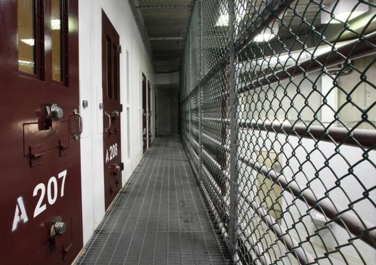 <p>Ala de celas comuns em uma das pris&otilde;es da base norte-americana de Guant&aacute;namo, em Cuba</p>