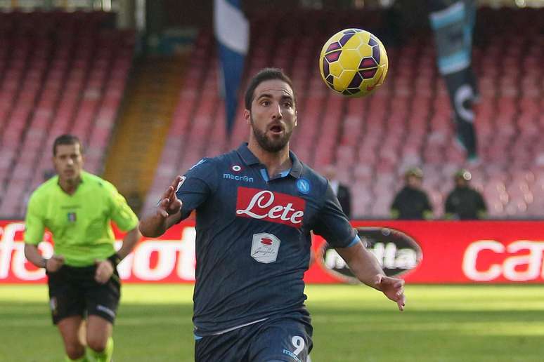 Artilheiro, Higuain comanda a boa campanha do Napoli no Campeonato Italiano