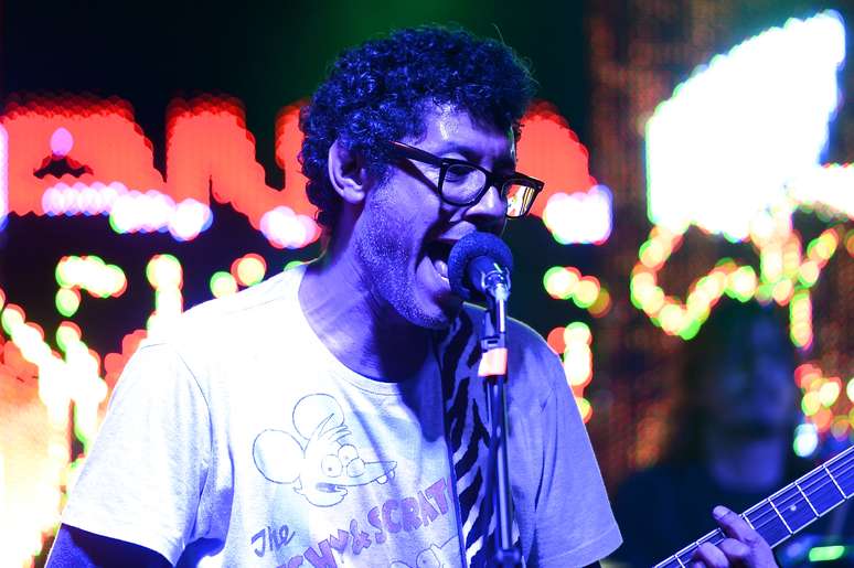 A segunda noite do Goiânia Noise Festival, que comemora 20 anos, foi realizada no Centro Cultural Martim Cererê, e contou com uma verdadeira miscelânea musical