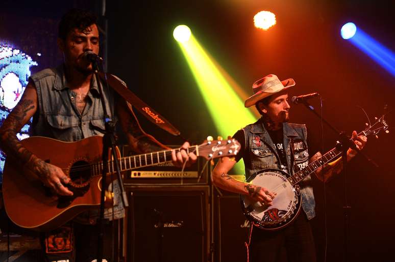 A segunda noite do Goiânia Noise Festival, que comemora 20 anos, foi realizada no Centro Cultural Martim Cererê, e contou com uma verdadeira miscelânea musical