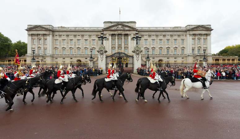Imperdível: acompanhar a troca da guarda no palácio de Buckingham