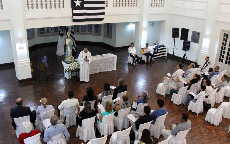 Missa para Roberto Porto no Botafogo