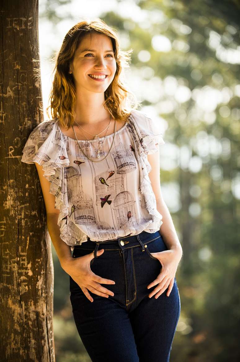 Long bob de Nathalia Dill é o cabelo mais pedido da Globo