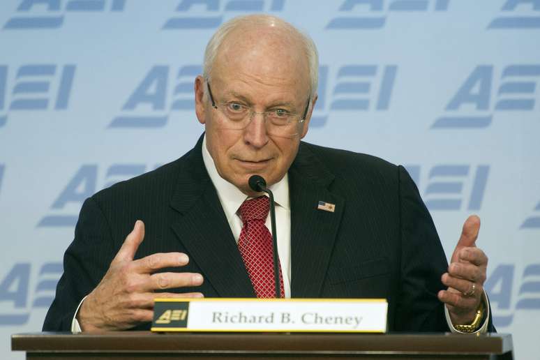 <p>Dick Cheney foi vice-presidente durante o governo de George W. Bush</p>
