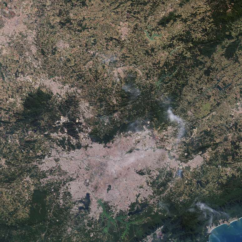 <p>Imagem do Cantareira registrada pela&nbsp;Nasa revela a forte seca que o sistema enfrenta</p>