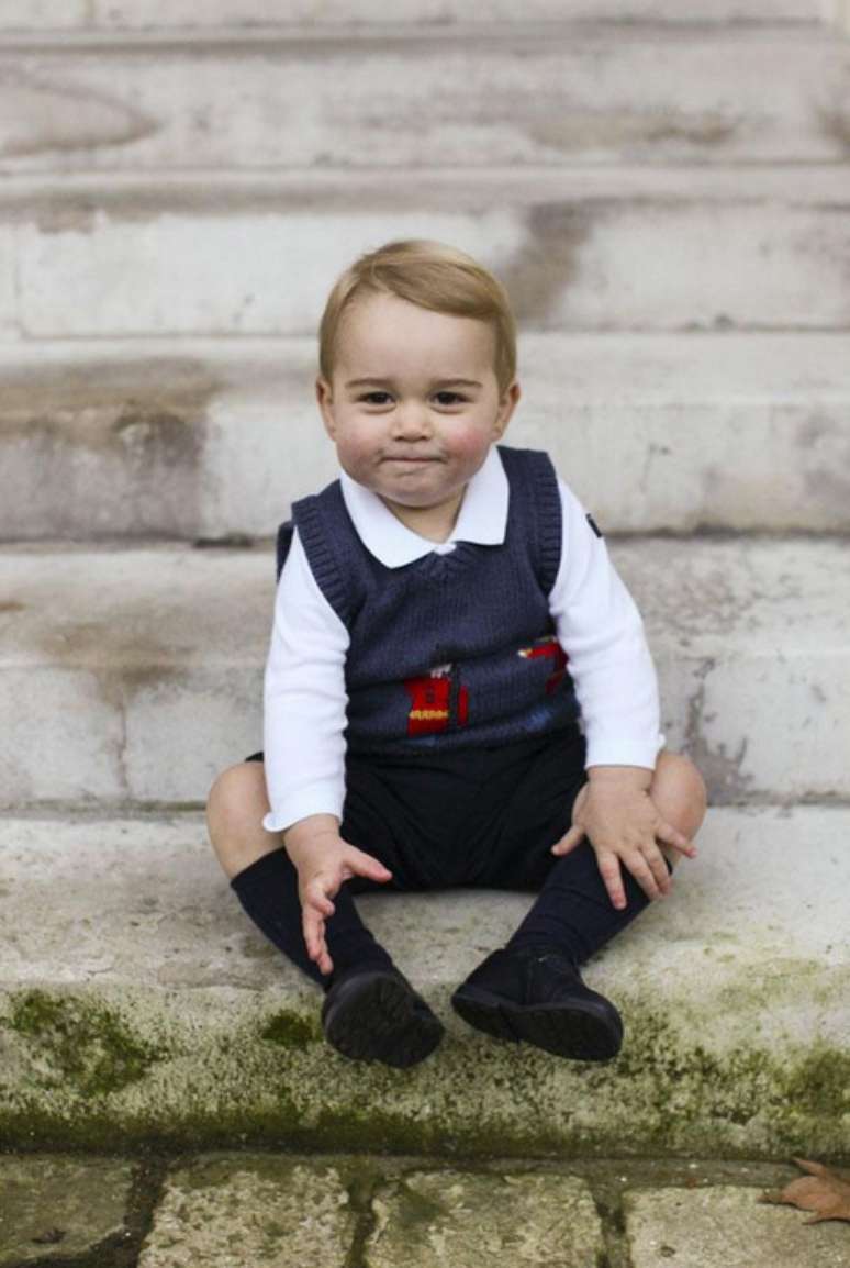 Príncipe George, de 21 meses, terceiro na linha de sucessão ao trono britânico