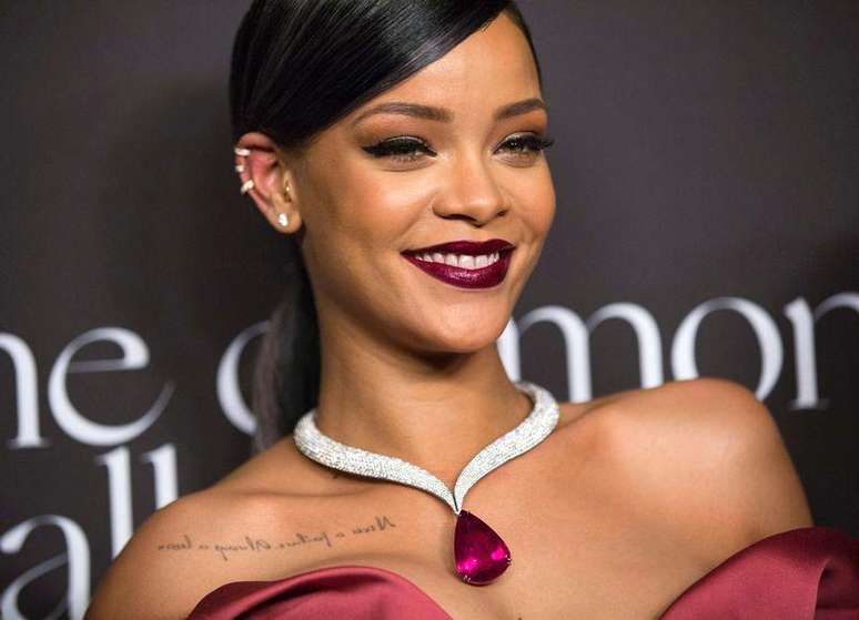 <p>Rihanna tamb&eacute;m estar&aacute; na pr&oacute;xima campanha da Puma</p>