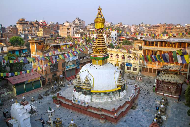 Vizinha da Índia e terra natal de Sidarta Gautama, o Buda, o Nepal é outro destino procurado por turistas espiritualizados. Os templos, distribuídos por cidades como Kathmandu, Patan e Bhaktapur, são de fácil acesso