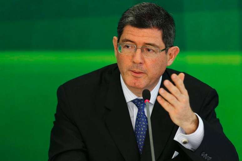 <p>Em primeiro discurso como ministro da Fazenda, Joaquim Levy defendeu o cumprimento da meta fiscal para retomada do crescimento</p>