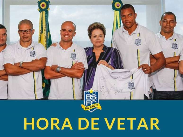 Grupo de integrantes do Bom Senso FC em visita à presidente Dilma Rousseff, em maio de 2014