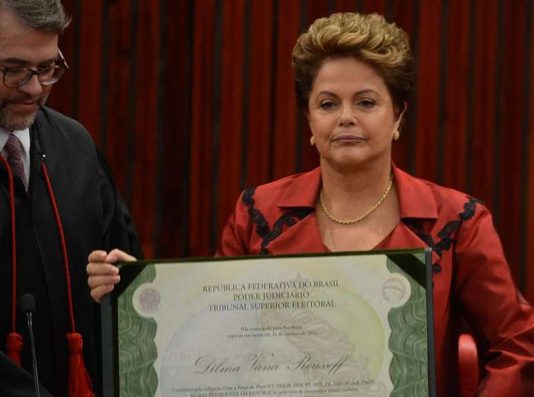 Com a diplomação, Dilma se torna apta a exercer mais um mandato de quatro anos 