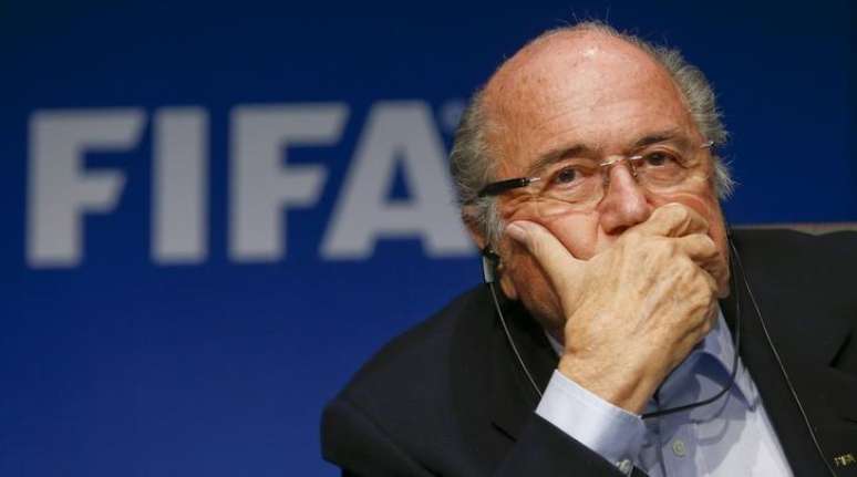 <p>Blatter afirmou que vai recuperar a credibilidade da Fifa após investigações por compra de votos</p>