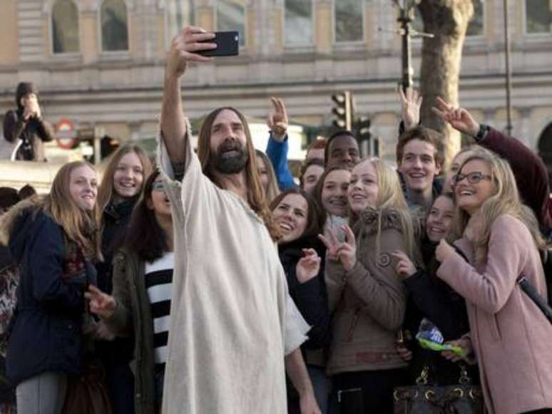 Selfie com "Jesus" é nova moda em Londres