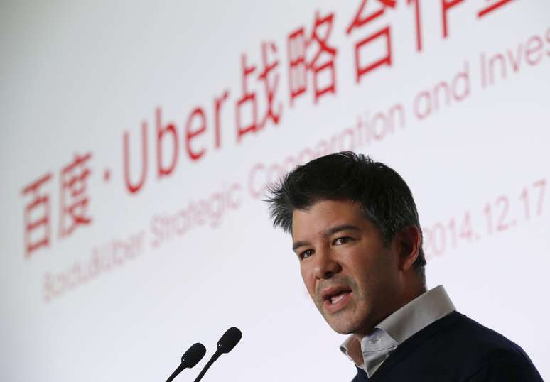 O CEO do Uber, Travis Kalanick, fala durante cerimônia sobre acordo com Baidu, em Pequim, em 17 de dezembro
