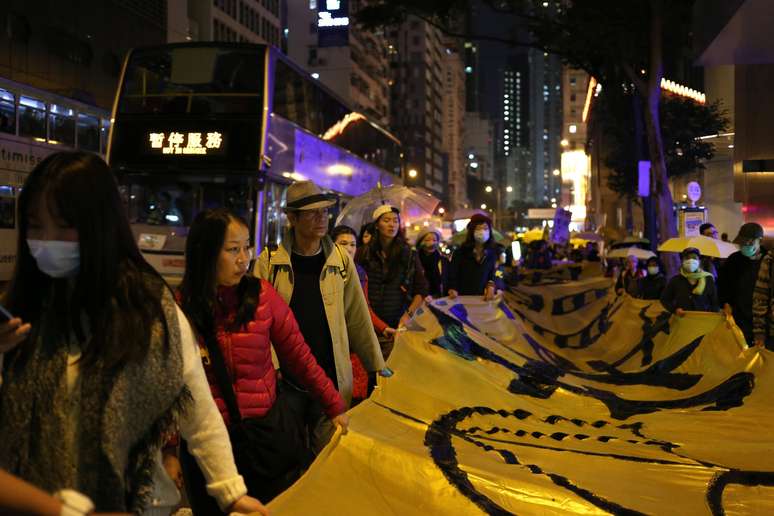 Manifestantes protestam pela democracia em hong Kong