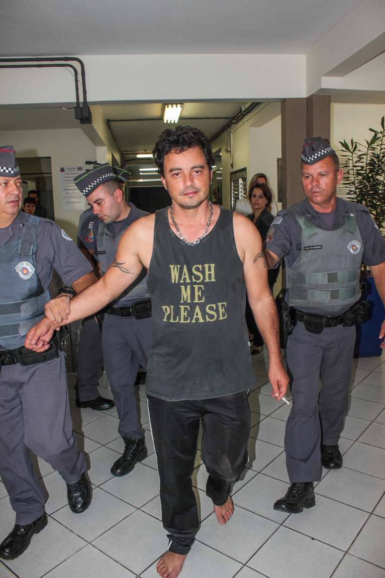 O sertanejo Renner, da dupla com Rick, foi preso na manhã de sexta-feira (26) após se envolver em um acidente de carro na zona sul de São Paulo. O cantor estava embriagado. 