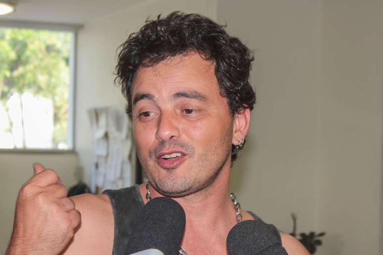 O sertanejo Renner, da dupla com Rick, foi preso na manh&atilde; de sexta-feira (26) ap&oacute;s se envolver em um acidente de carro na zona sul de S&atilde;o Paulo. O cantor estava embriagado. 