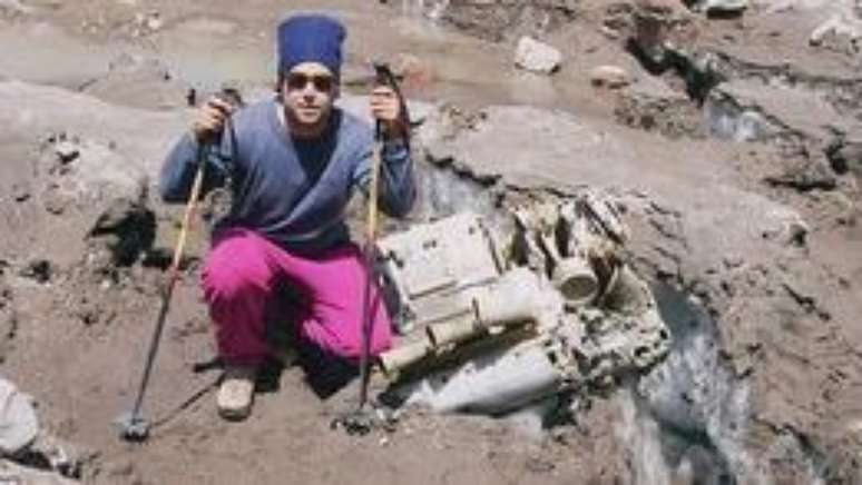 Membro da equipe que encontrou o Star Dust (AP)