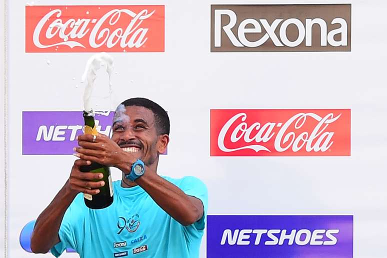 Dawit Admasu foi o campeão da São Silvestre de 2014