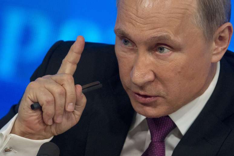 <p>Putin&nbsp;diz esperar que &quot;o corte do fornecimento de gaz n&atilde;o seja aplicado e que as entregas n&atilde;o sejam interrompidas&quot;</p>