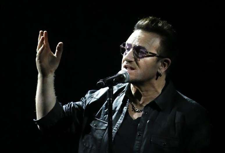 <p>Bono Vox</p>