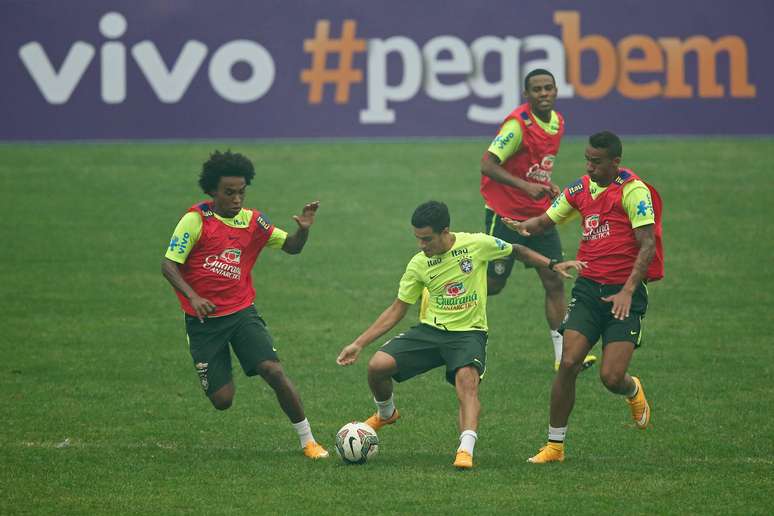 Patrocínio da Vivo só aparece em entrevistas e treinos