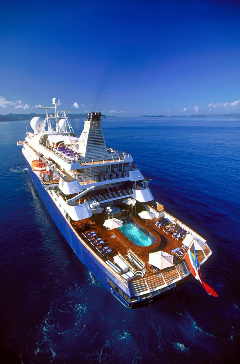 O SeaDream II, da Sea Dream Yacht Club, foi reformado em 2007. Acomoda 110 passageiros em cabines duplas, todas com vista para o mar