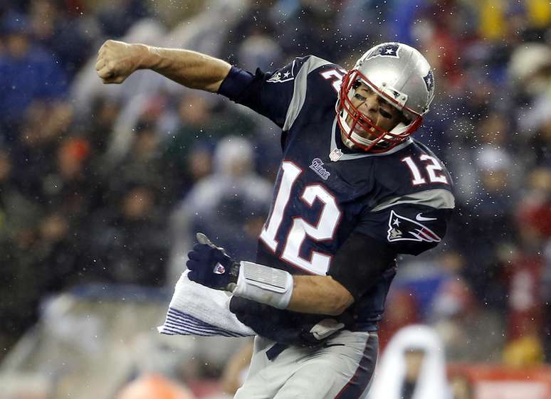 Tom Brady já admitiu que prefere jogar com bolas murchas