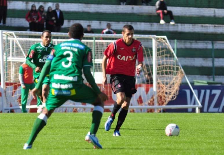 Bruno Mota se inspira no aposentado Alex e Paulo Henrique Ganso, do São Paulo