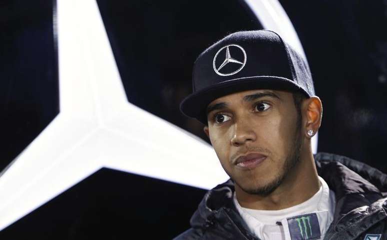 O piloto da Mercedes, britânico Lewis Hamilton, durante evento em Stuttgart, na Alemanha, em novembro. 29/11/2014