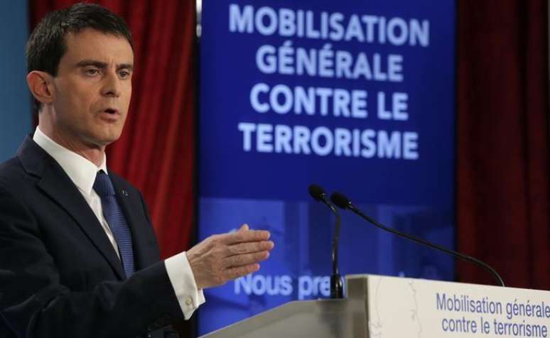 <p>Primeiro-ministro franc&ecirc;s, Manuel Valls, em entrevista coletiva no Pal&aacute;cio do Eliseu</p>