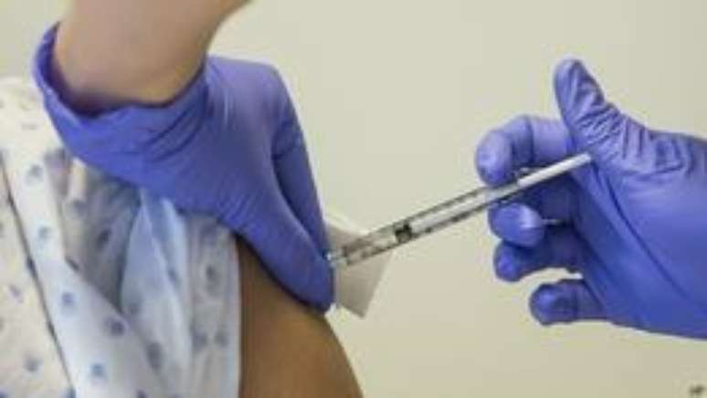 Vacina contra a Aids deve ser testada em pessoas no ano que vem