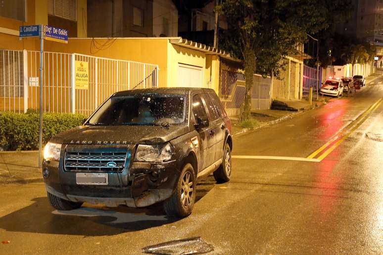 Acidente envolvendo carros de luxo em São Paulo
