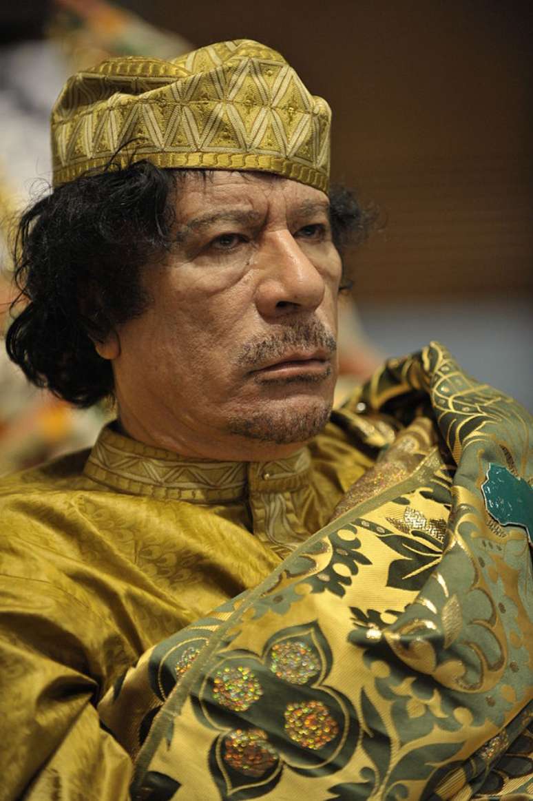 Filho de Muammar Kadhafi (foto) foi condenado à morte na Líbia