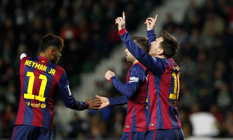 <p>Messi fez gol após pênalti sofrido por Neymar</p>