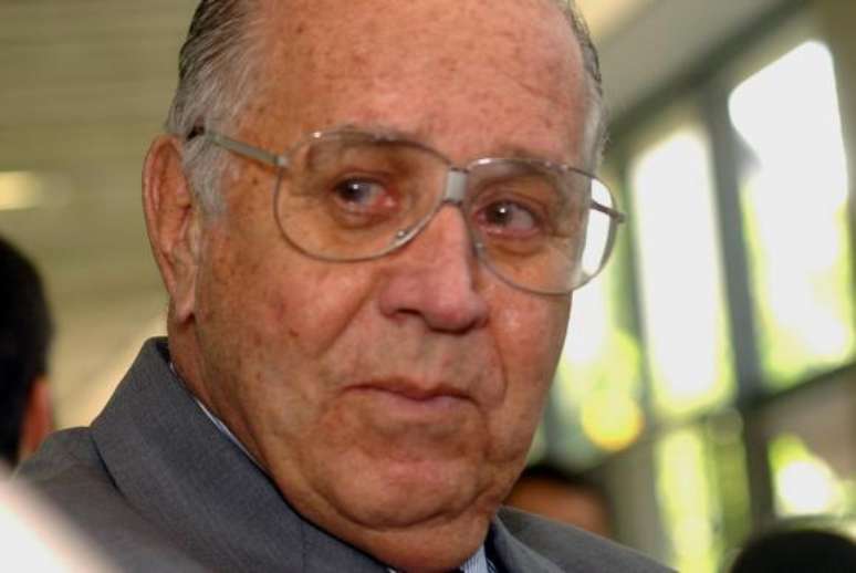 <p>Aloysio Campos da Paz</p>