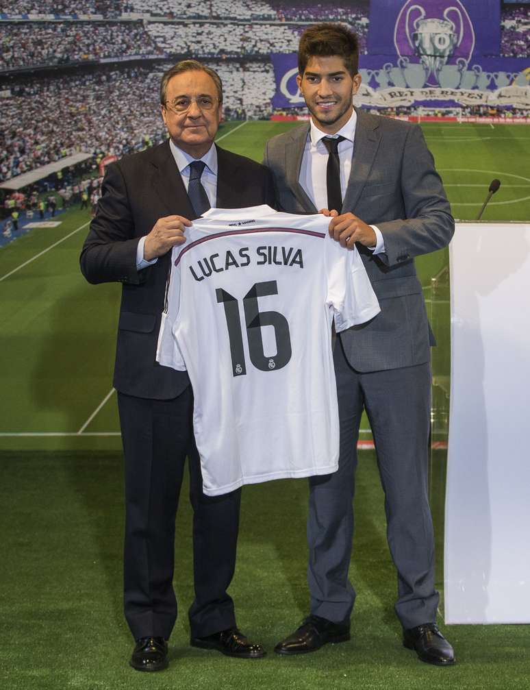 Lucas Silva usar&aacute; a camisa 16 no clube
