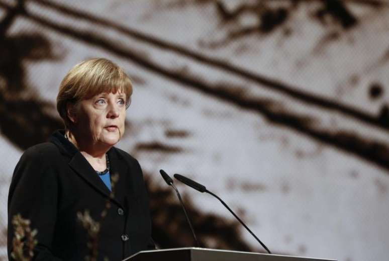 A chanceler da Alemanha, Angela Merkel, durante abertura de evento do aniversário de 70 anos da libertação do campo de concentração nazista de Auschwitz, em Berlim, nesta segunda-feira. 26/01/2015