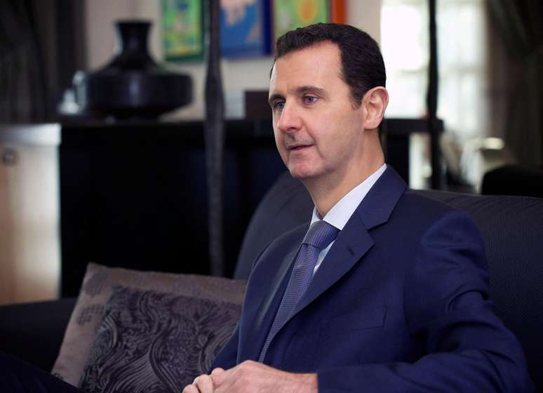 O presidente sírio, Bashar al Assad, é entrevistado por uma publicação americana em Damas, em 26 de janeiro