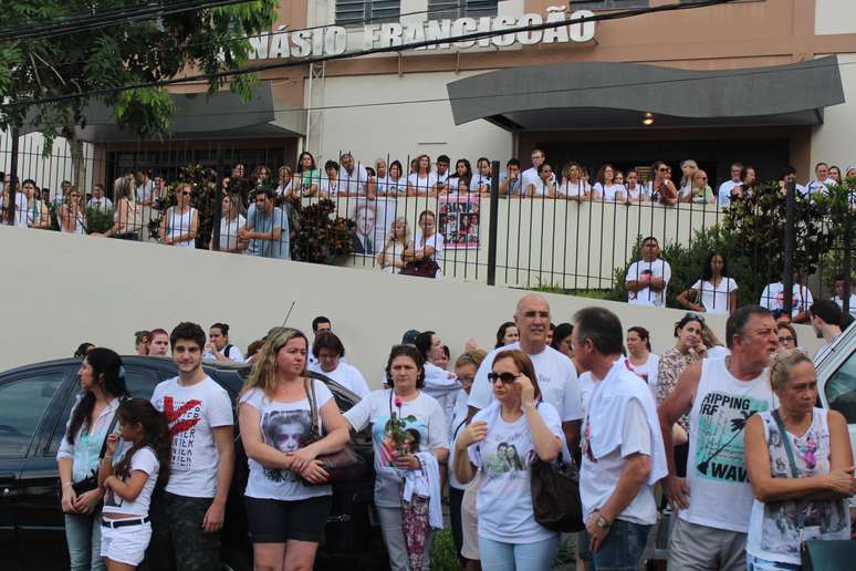 Familiares e amigos das vítimas do incêndio da boate Kiss se reuniram no ginásio Franciscão