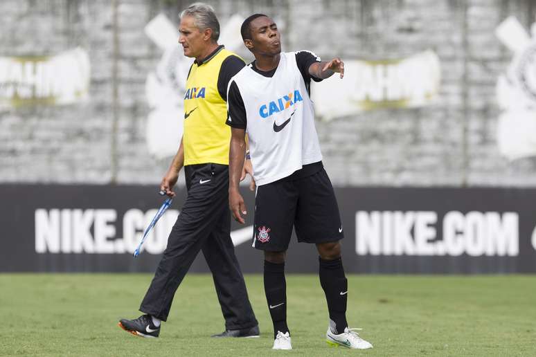 <p>Elias &eacute; um dos veteranos do Corinthians e ser&aacute; titular contra o Mar&iacute;lia</p>