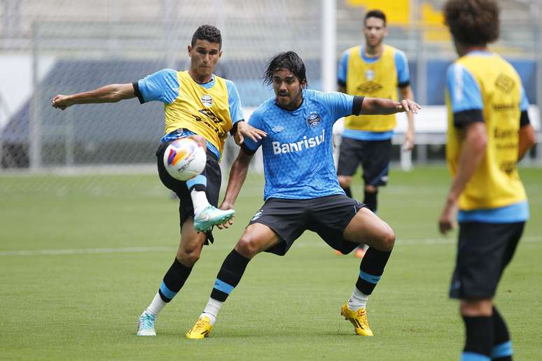 Marcelo Moreno treinou entre os reservas