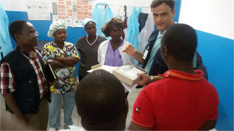 <p>Os profissionais de saúde na Libéria são muito "empenhados, dedicados e comprometidos", relata Jessé.</p>
