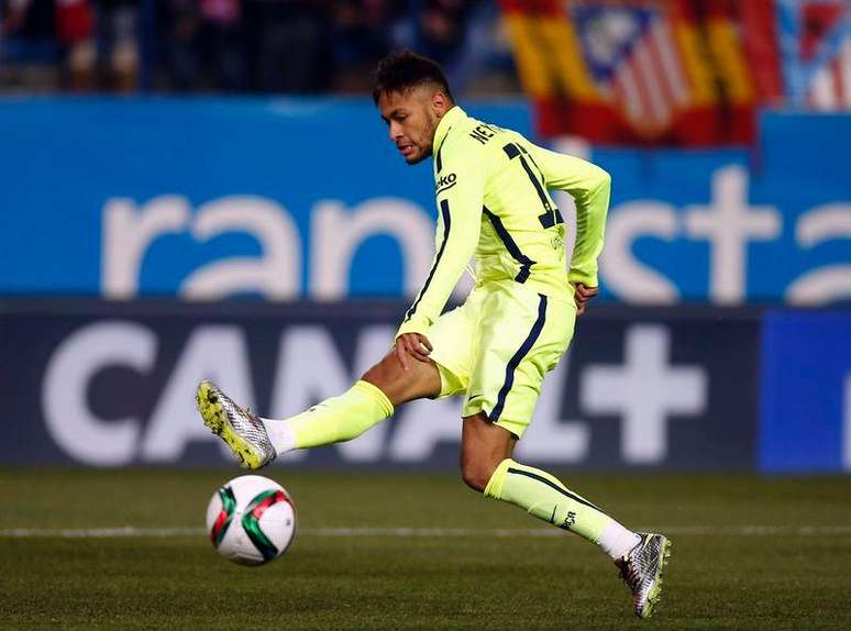 <p>Atacante Neymar, do Barcelona, marca gol contra o Atl&eacute;tico de Madrid pela Copa do Rei; atua&ccedil;&atilde;o decisiva</p>