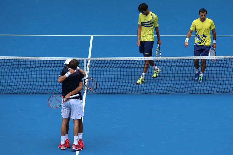 Partida decidida no tie-break teve vitória de Pierre-Hugues Herbert e Nicolas Mahut 