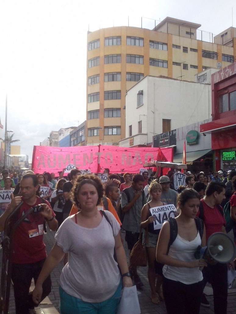 <p>A Polícia Militar enviou 100 agentes para acompanhar a manifestação</p>