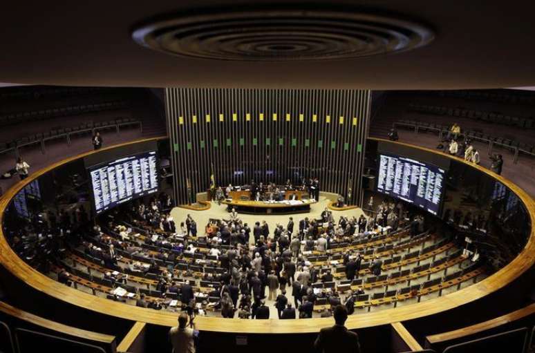 Vista geral do plenário da Câmara dos Deputados durante sessão em 2014. 03/12/2014